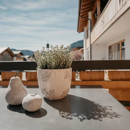 Mucha - Appartement Bolsterlang