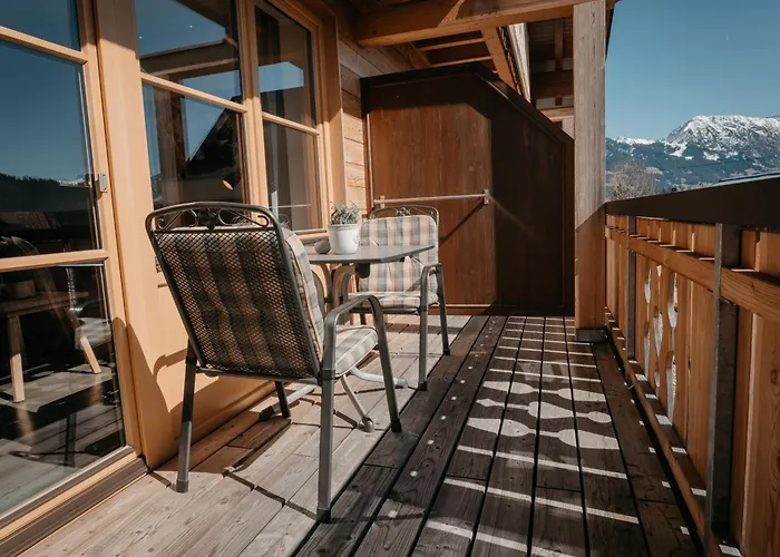 Mucha - *
